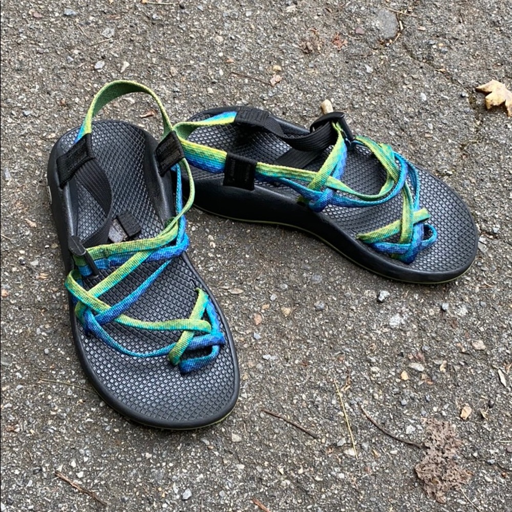 Women’s chacos double strap toe strap 9 w Chaco
